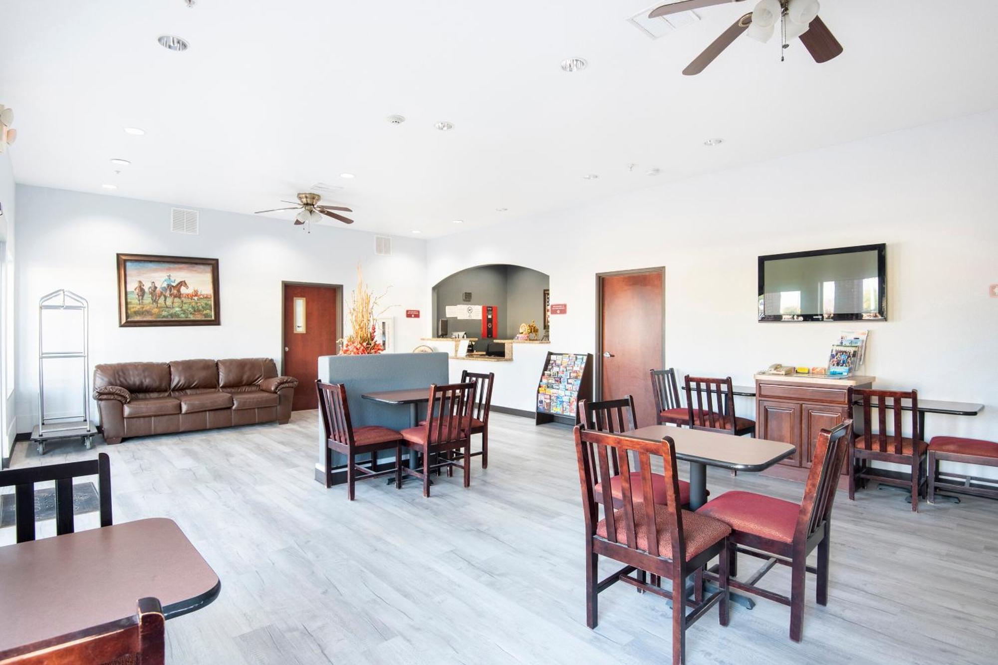 Oyo Townhouse Clute Lake Jackson Екстер'єр фото