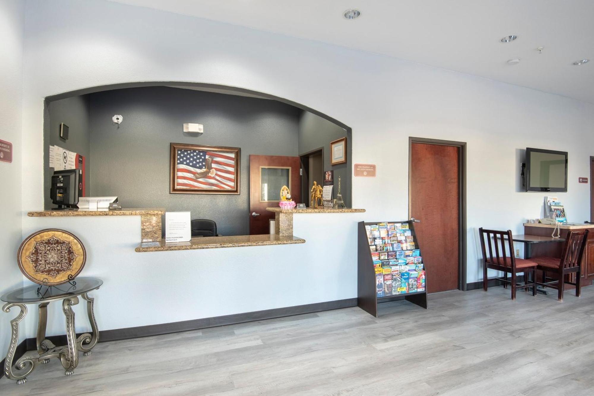 Oyo Townhouse Clute Lake Jackson Екстер'єр фото